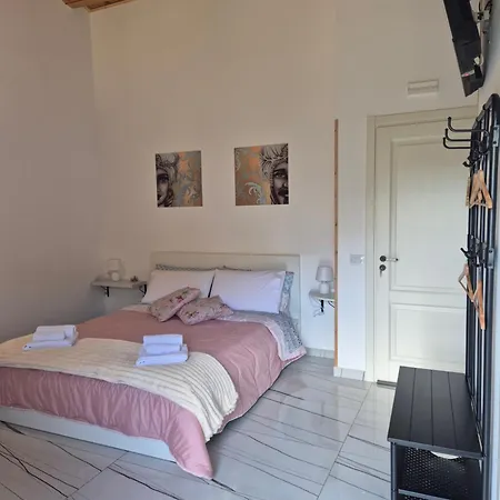 Guest house Vallata San Leonardo 4*